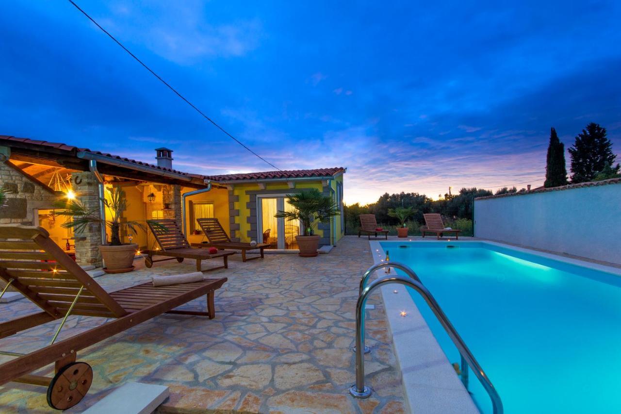 Holiday Home Bukovac Πούλα Εξωτερικό φωτογραφία