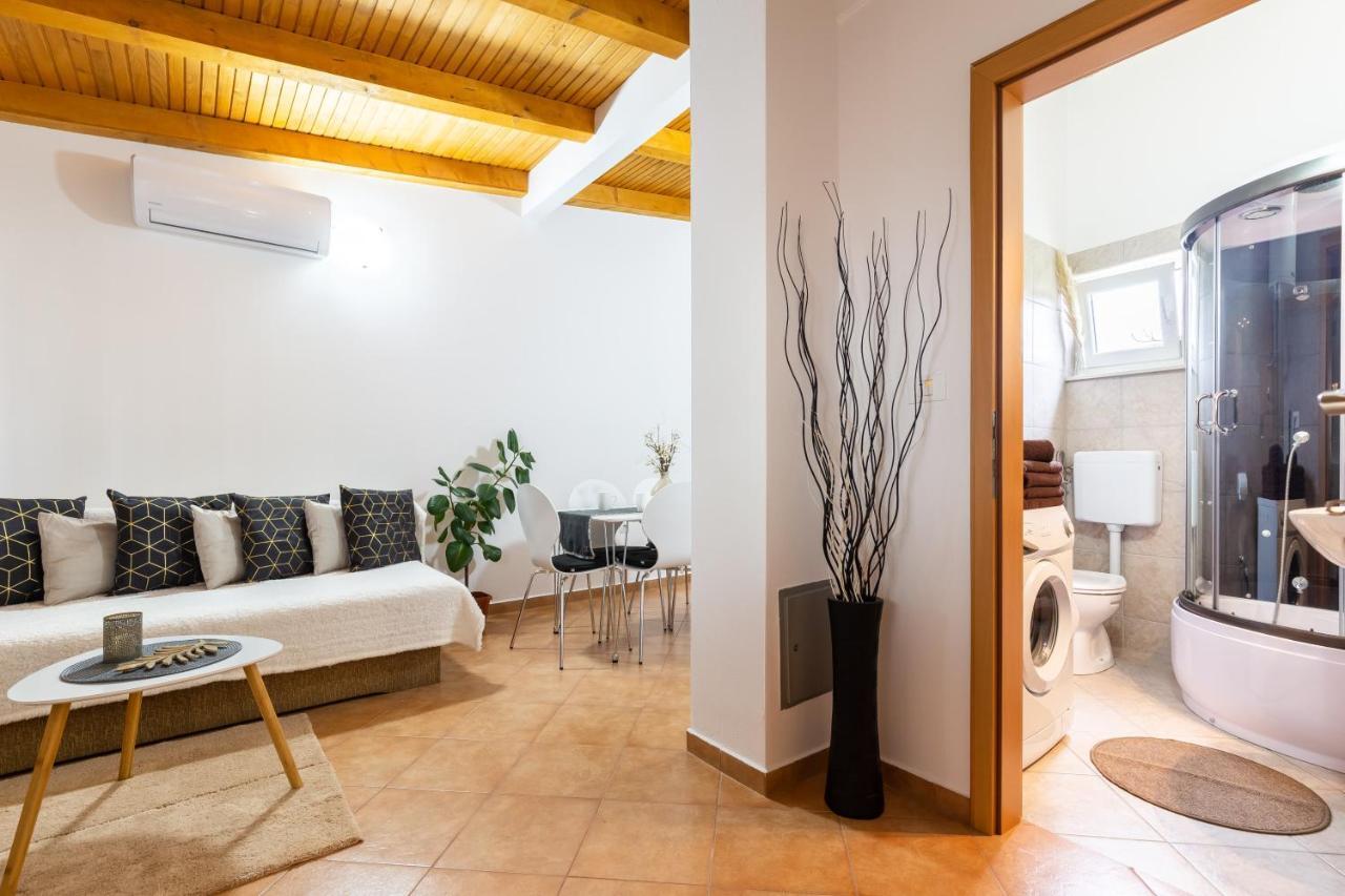 Holiday Home Bukovac Πούλα Εξωτερικό φωτογραφία